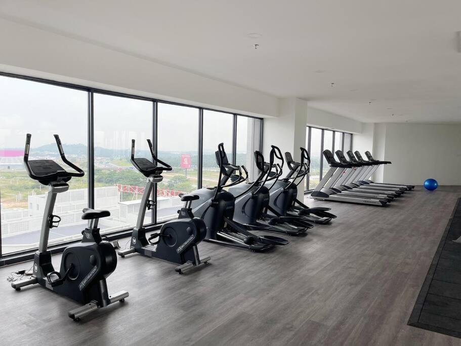 Horizon Suite Homestay, Klia By S&T Homez Sepang Ngoại thất bức ảnh